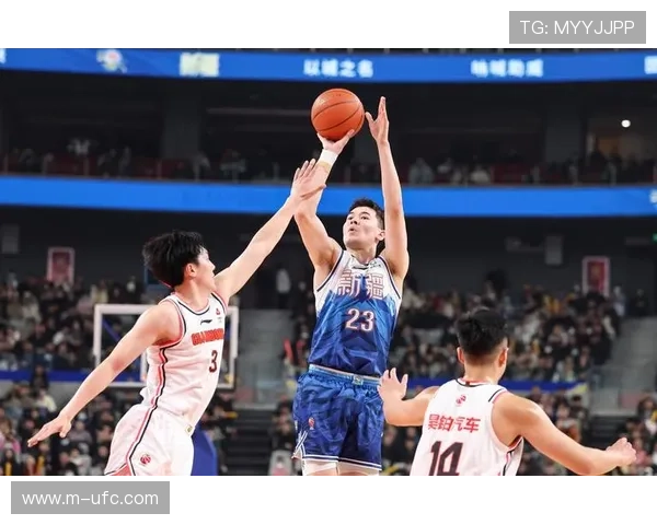 陈盈骏替补登场三分8中7，北京大胜新疆27分